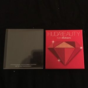 HUDA BEAUTY ruby obsession palette